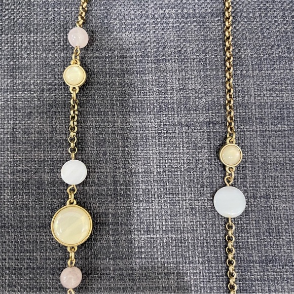 NWT LIA SOPHIA Gold Tone Necklace with Pearly White, Blush Pink, and Soft Yellow - Picture 9 of 10